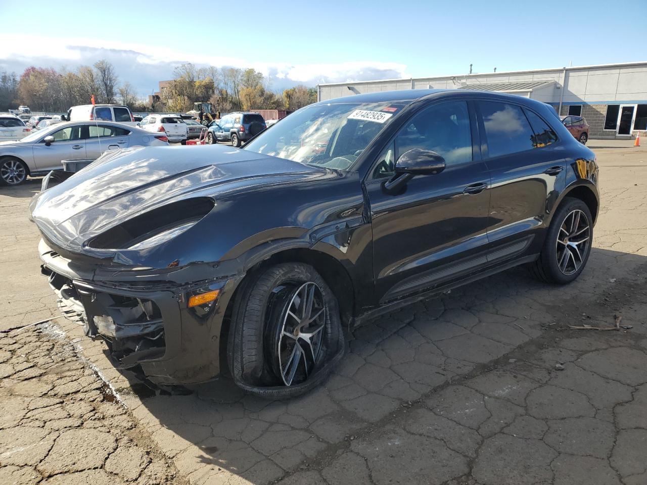 PORSCHE MACAN BASE