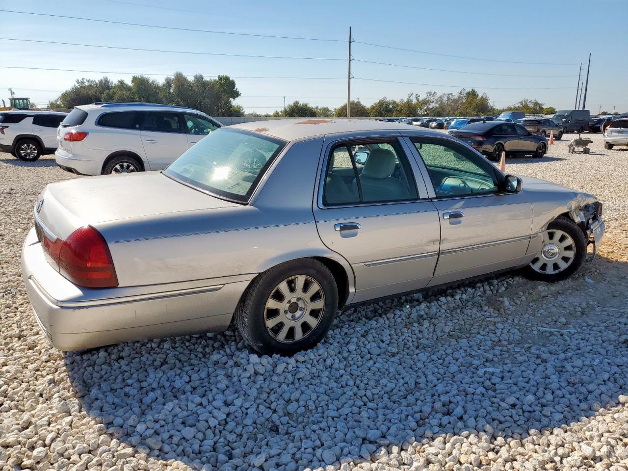 Lot #3304966950 2004 MERCURY GRAND MARQ