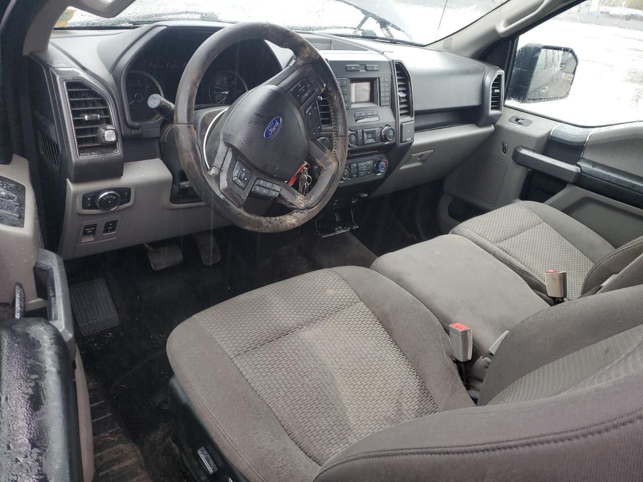 FORD F-150 SUPER CAB