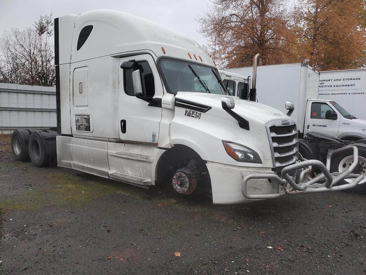 Lot #3290443780 2020 FREIGHTLINER CASCADIA 1