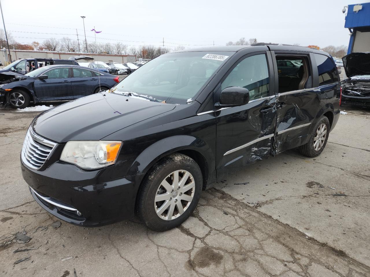 CHRYSLER TOWN & COUNTRY TOURING
