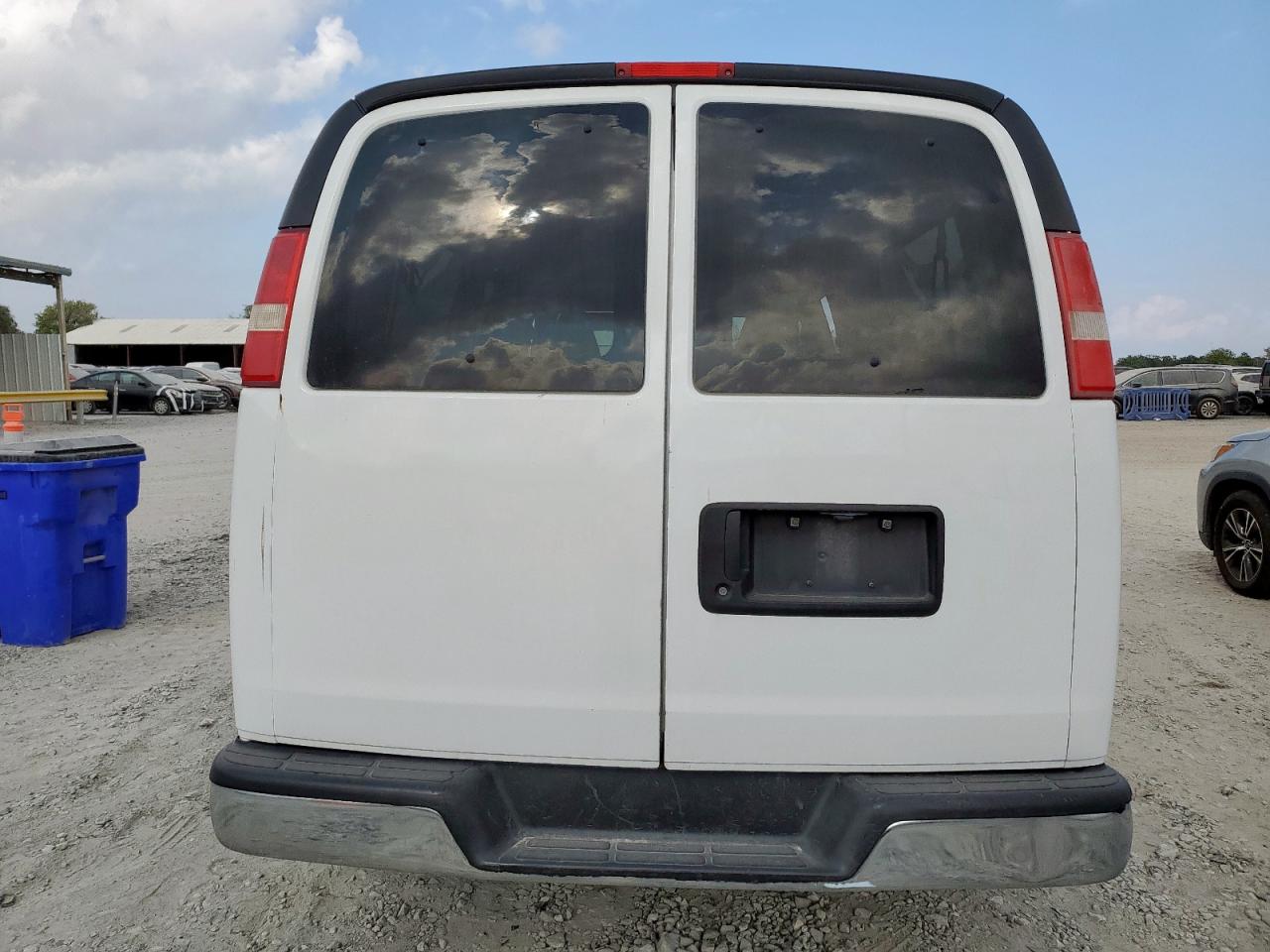 CHEVROLET EXPRESS LT