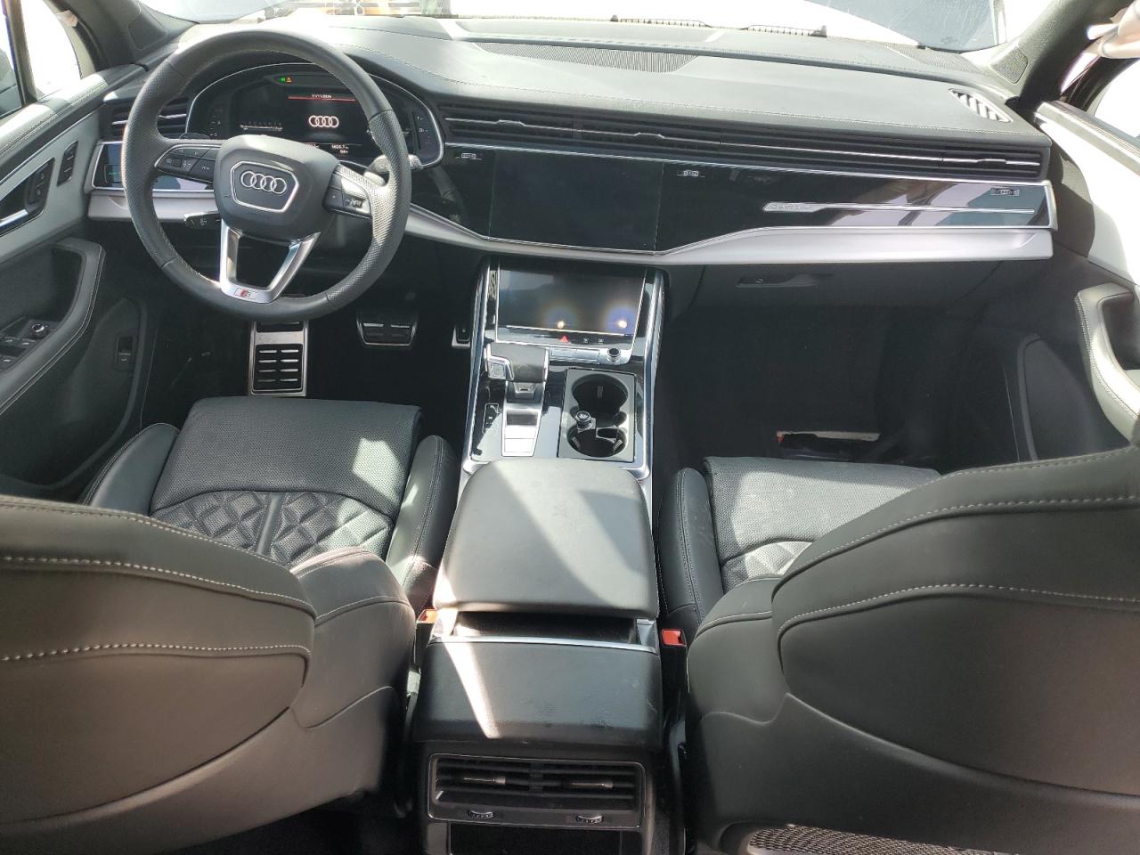 AUDI Q7 PRESTIGE S-LINE