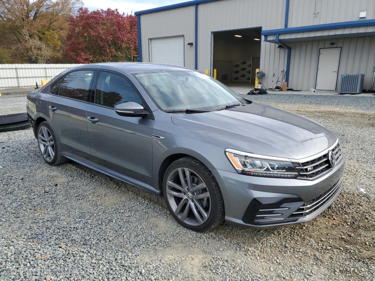 VOLKSWAGEN PASSAT S