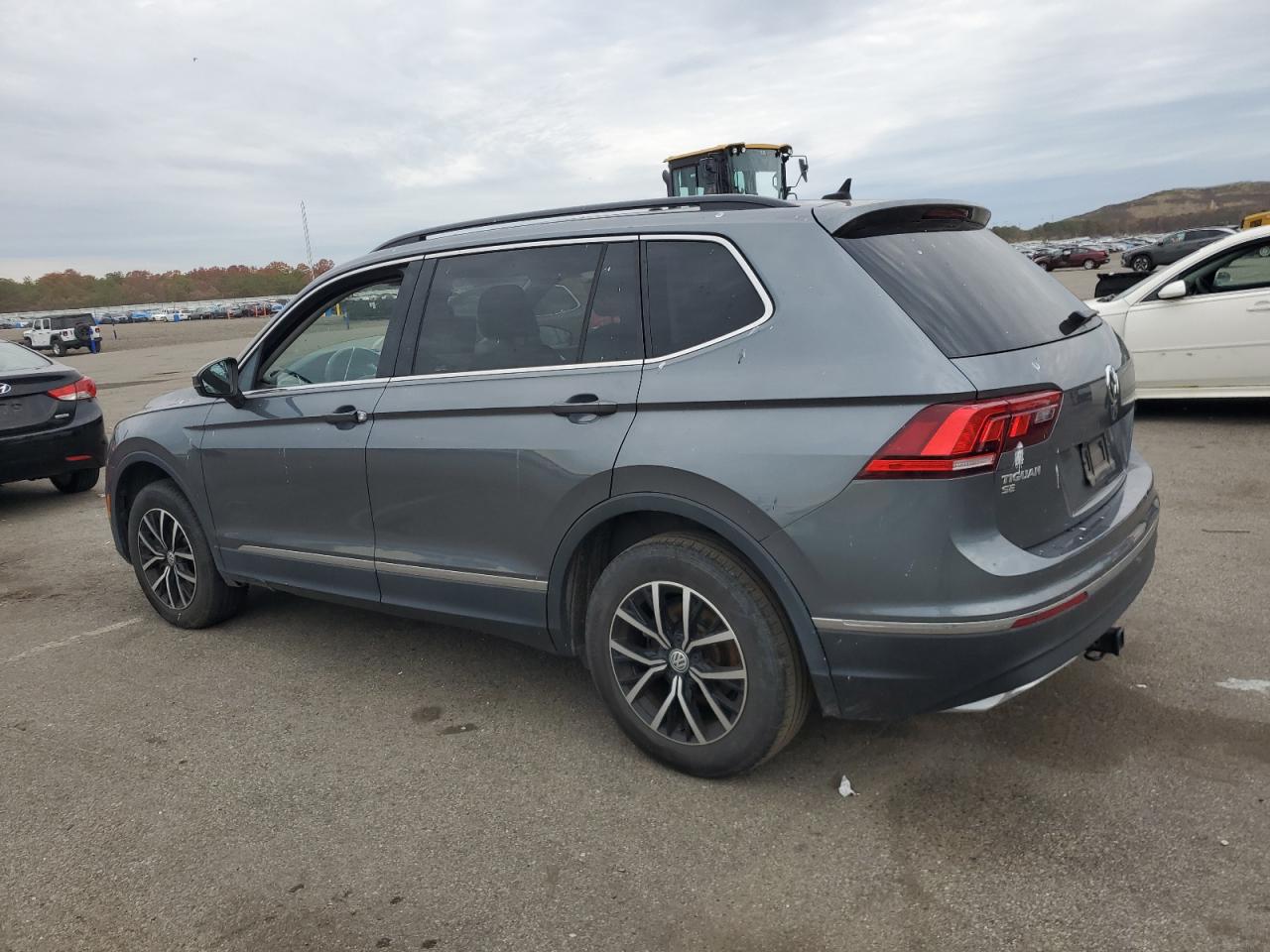 VOLKSWAGEN TIGUAN SE