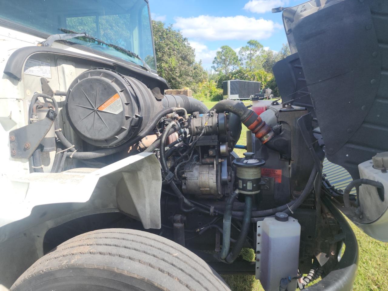 Lot #3287484009 2008 IC CORPORATION 3000