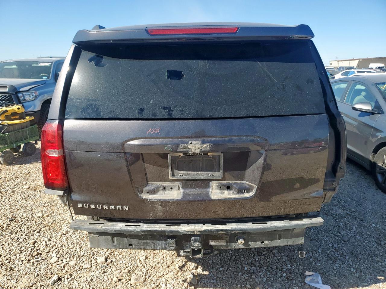 CHEVROLET SUBURBAN C1500 LT