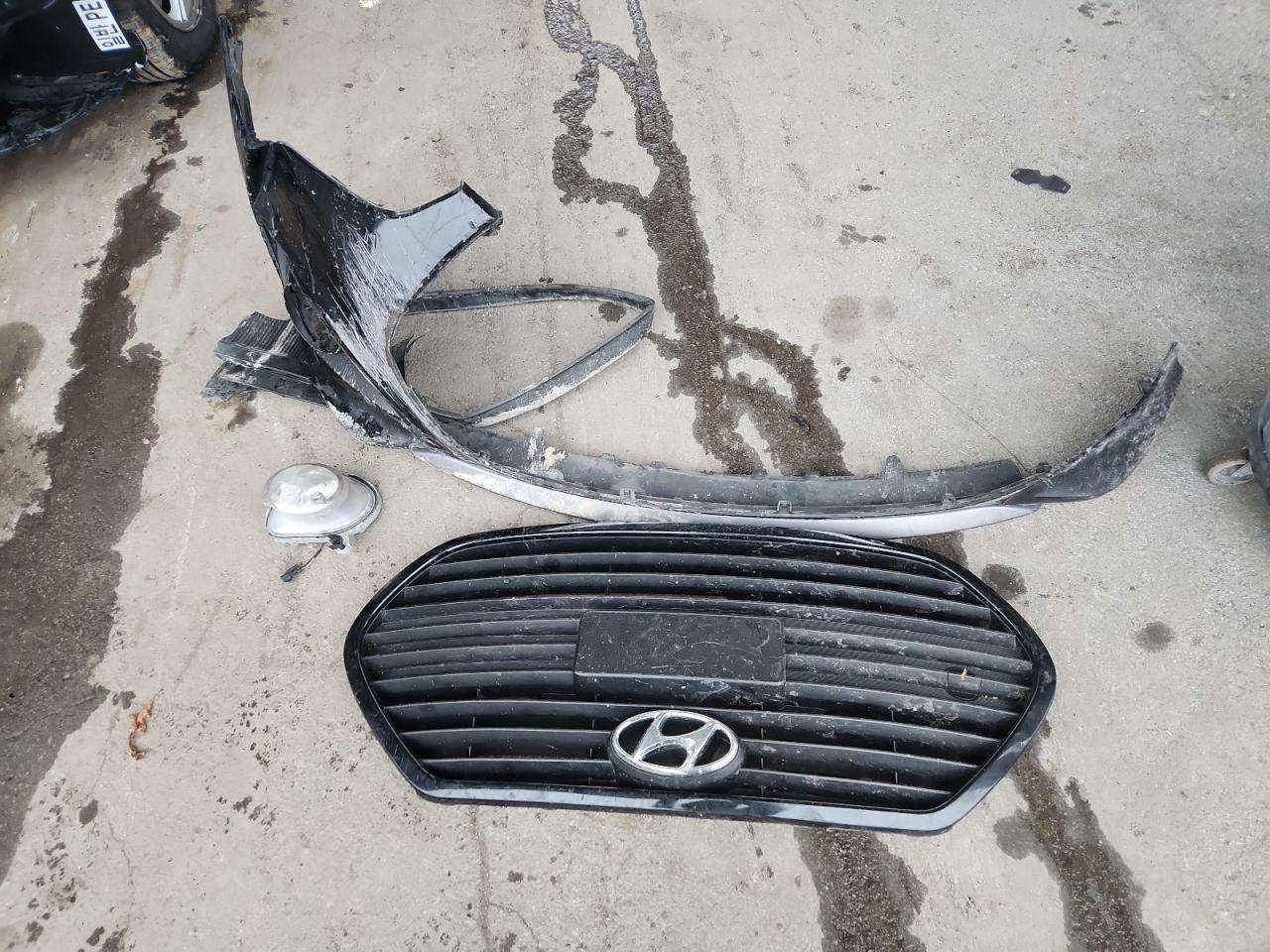 HYUNDAI VELOSTER TURBO