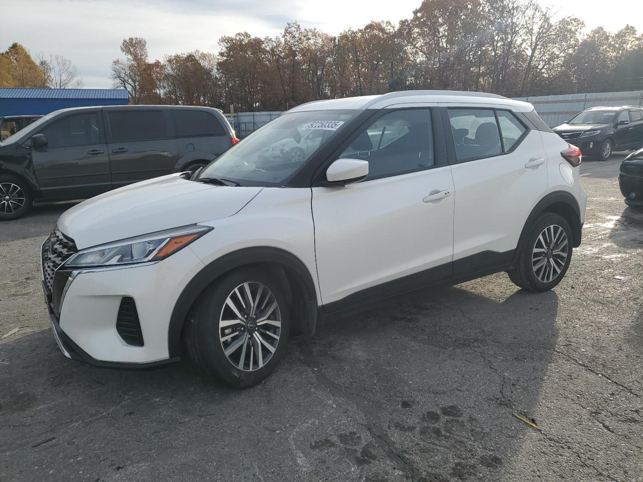 NISSAN KICKS SV