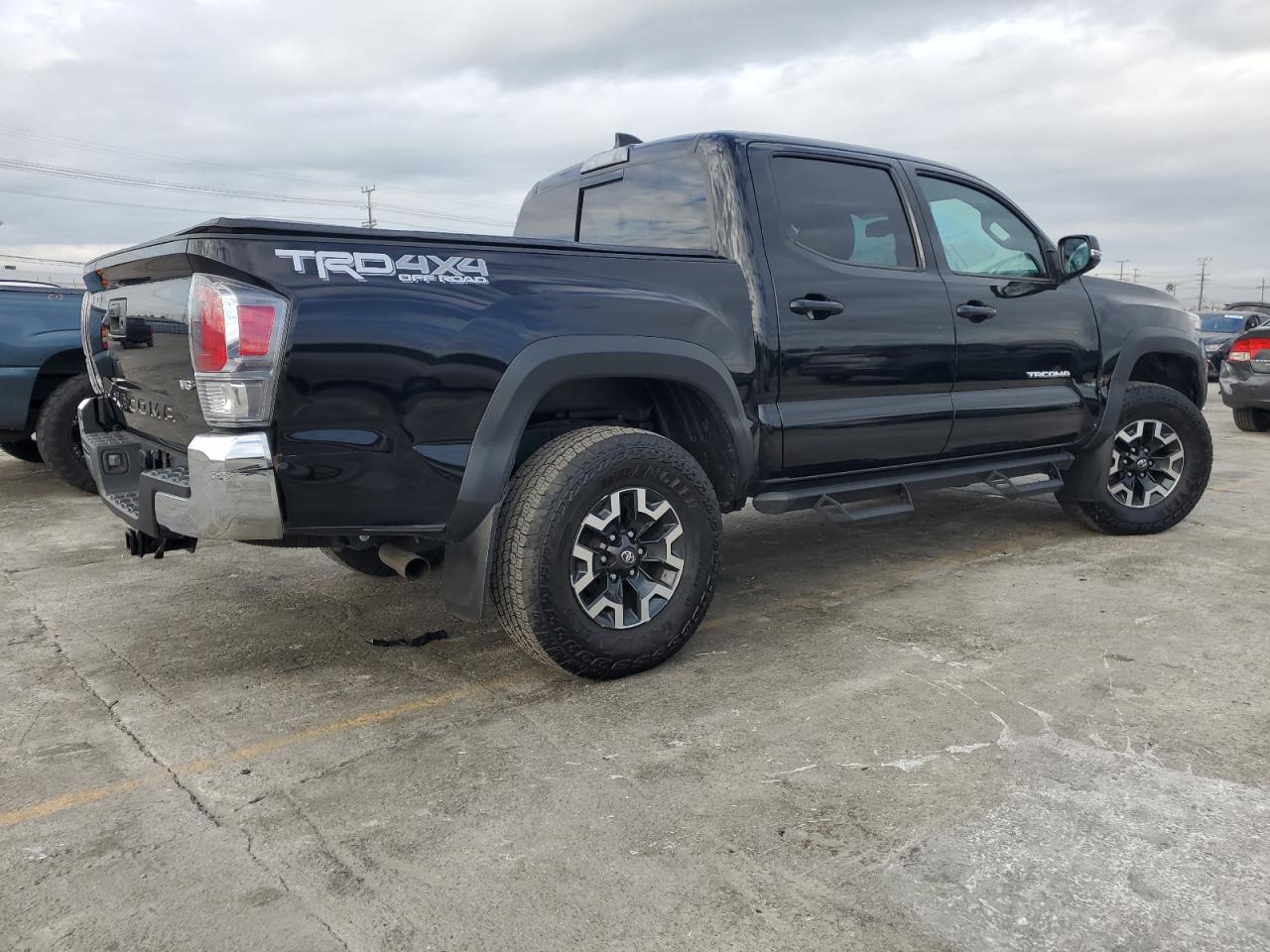 TOYOTA TACOMA DOUBLE CAB