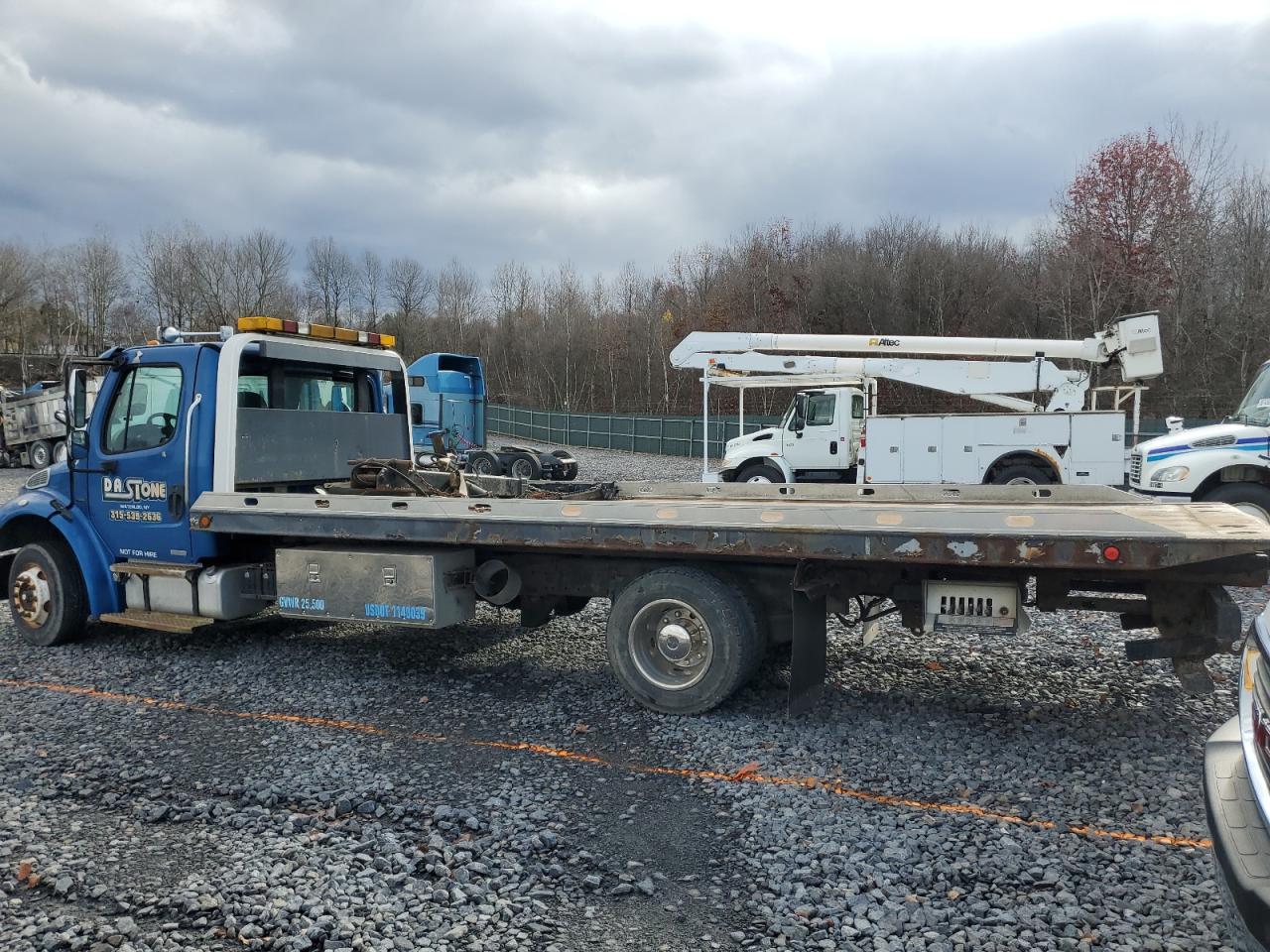 Lot #3292383281 2007 FREIGHTLINER M2 106 MED