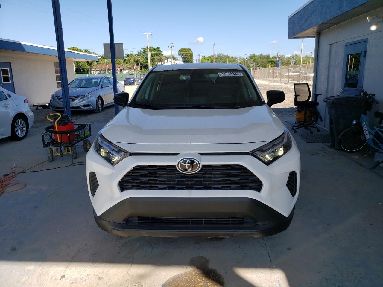 TOYOTA RAV4 LE