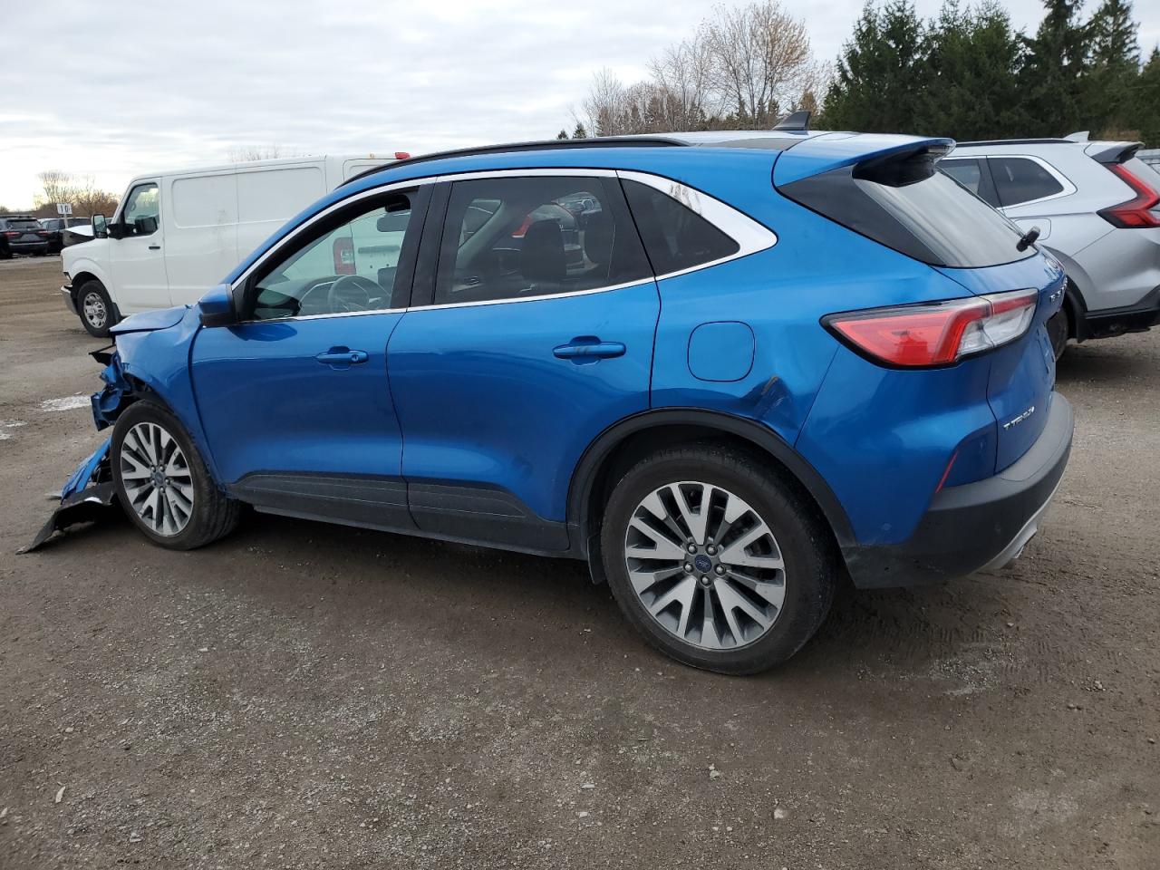 FORD ESCAPE TITANIUM