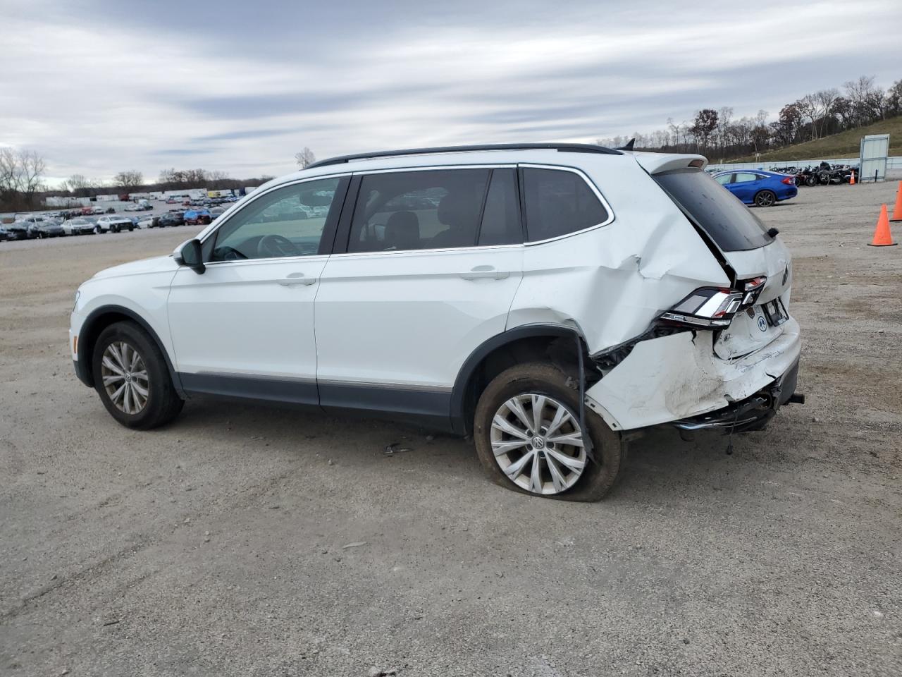 VOLKSWAGEN TIGUAN SE