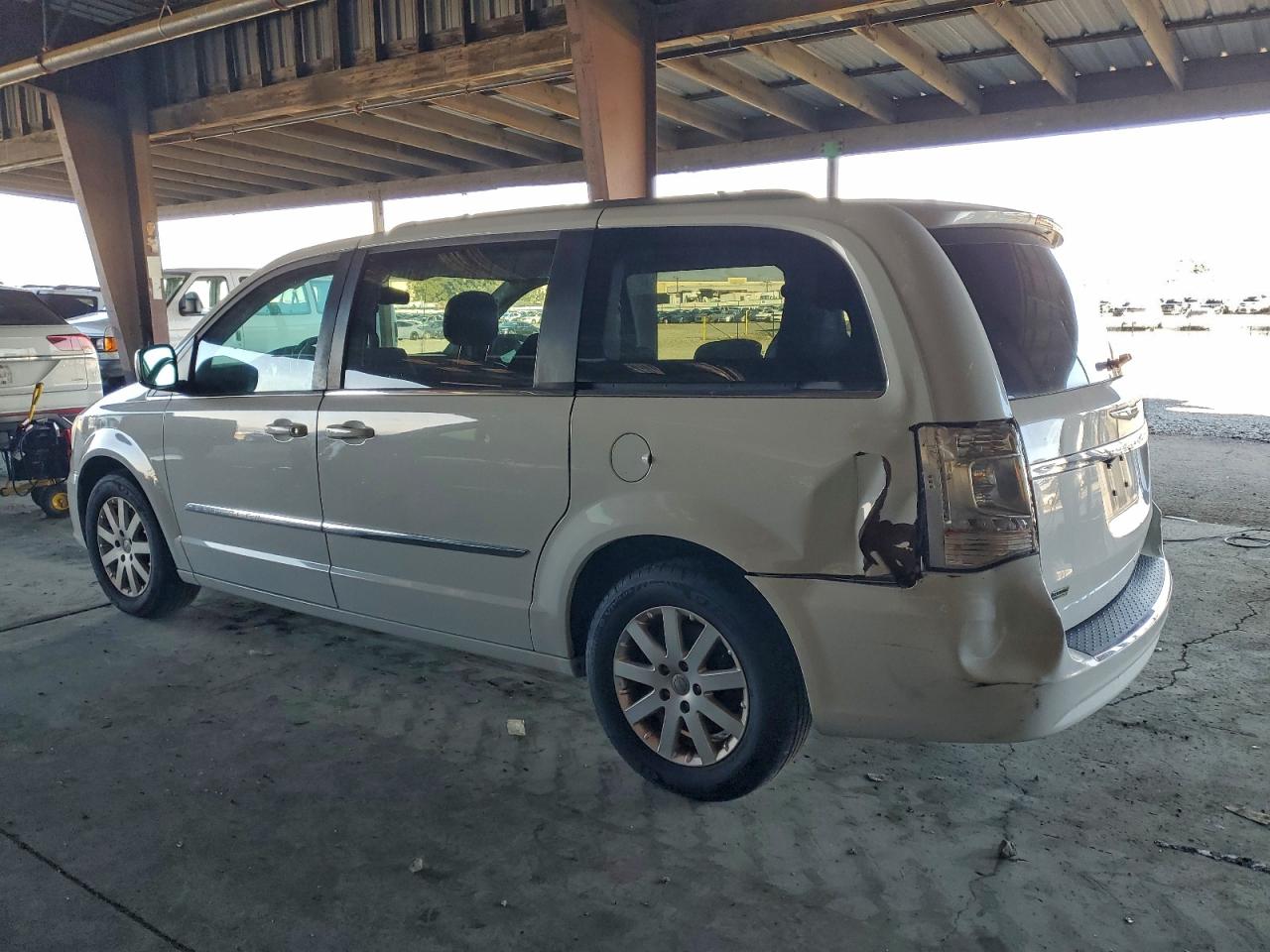 CHRYSLER TOWN & COUNTRY TOURING