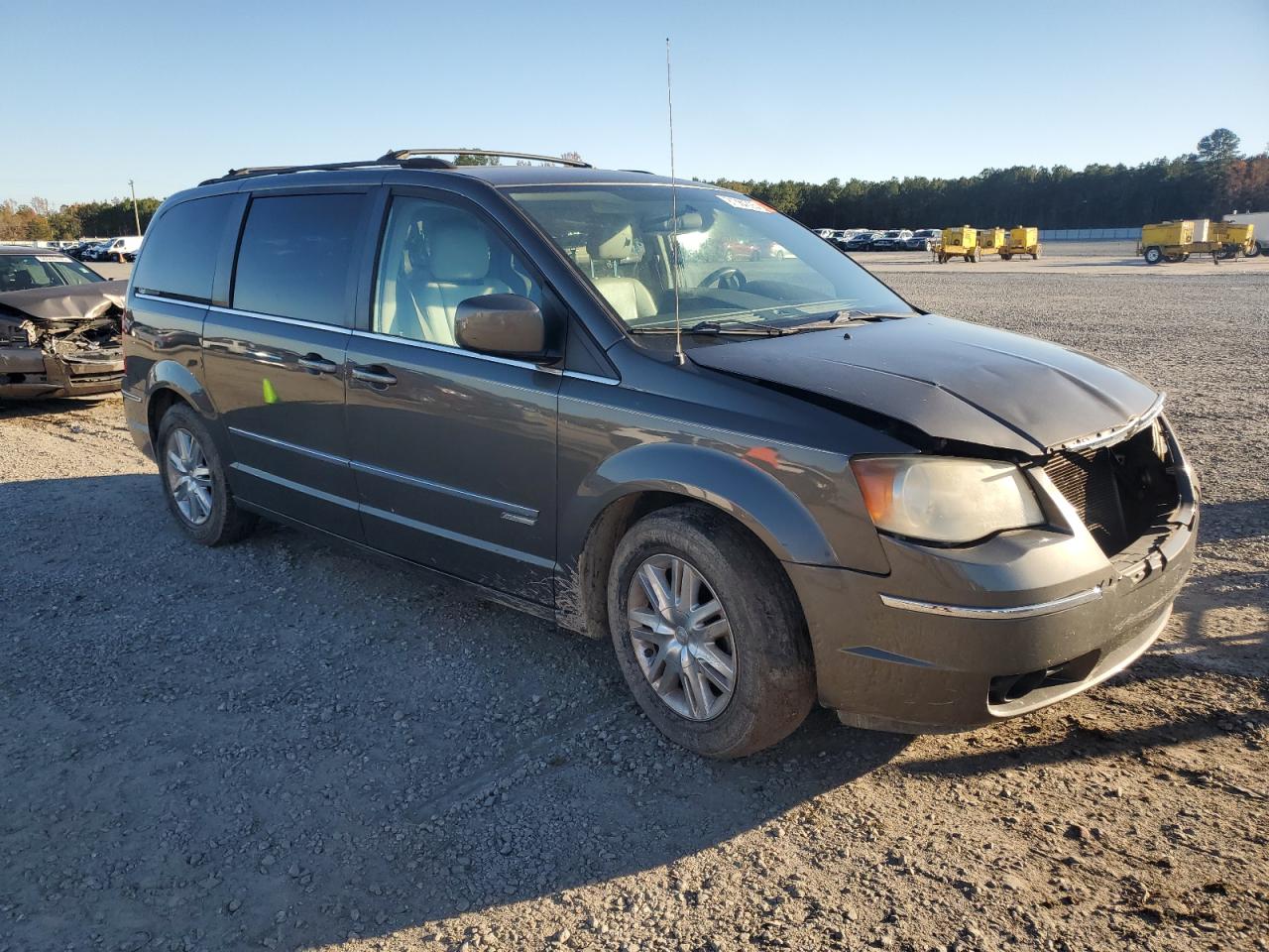 CHRYSLER TOWN & COUNTRY TOURING