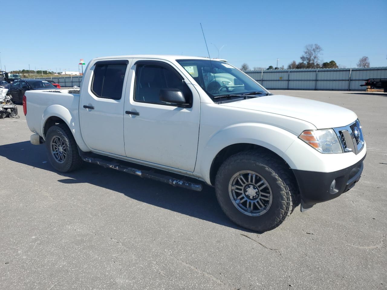 NISSAN FRONTIER S