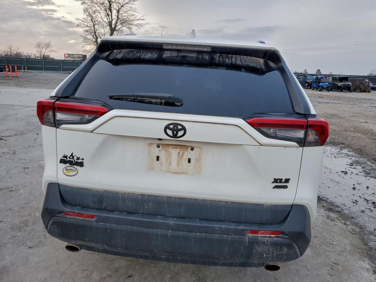 TOYOTA RAV4 XLE
