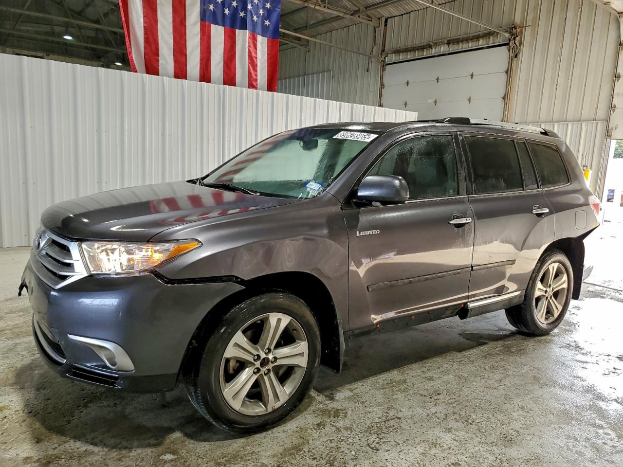 TOYOTA HIGHLANDER LIMITED