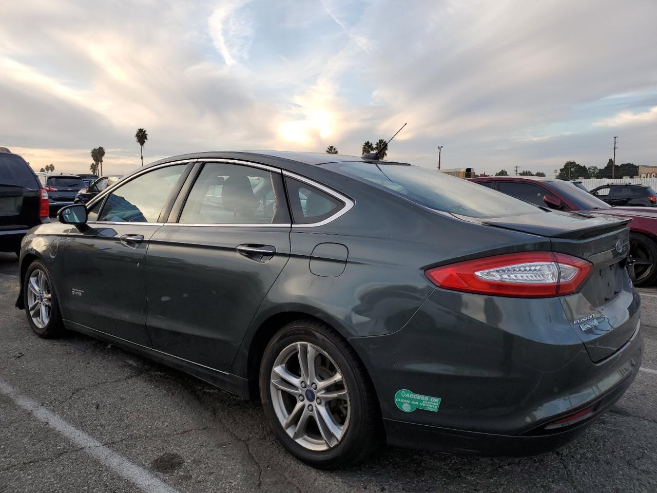 FORD FUSION TITANIUM PHEV