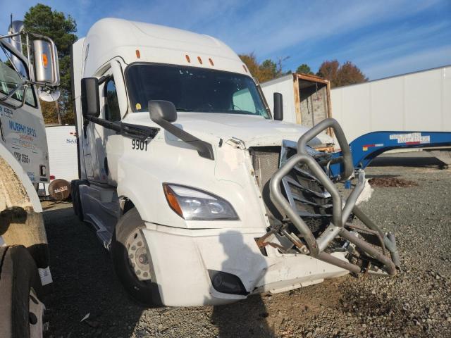 FREIGHTLINER CASCADIA 1