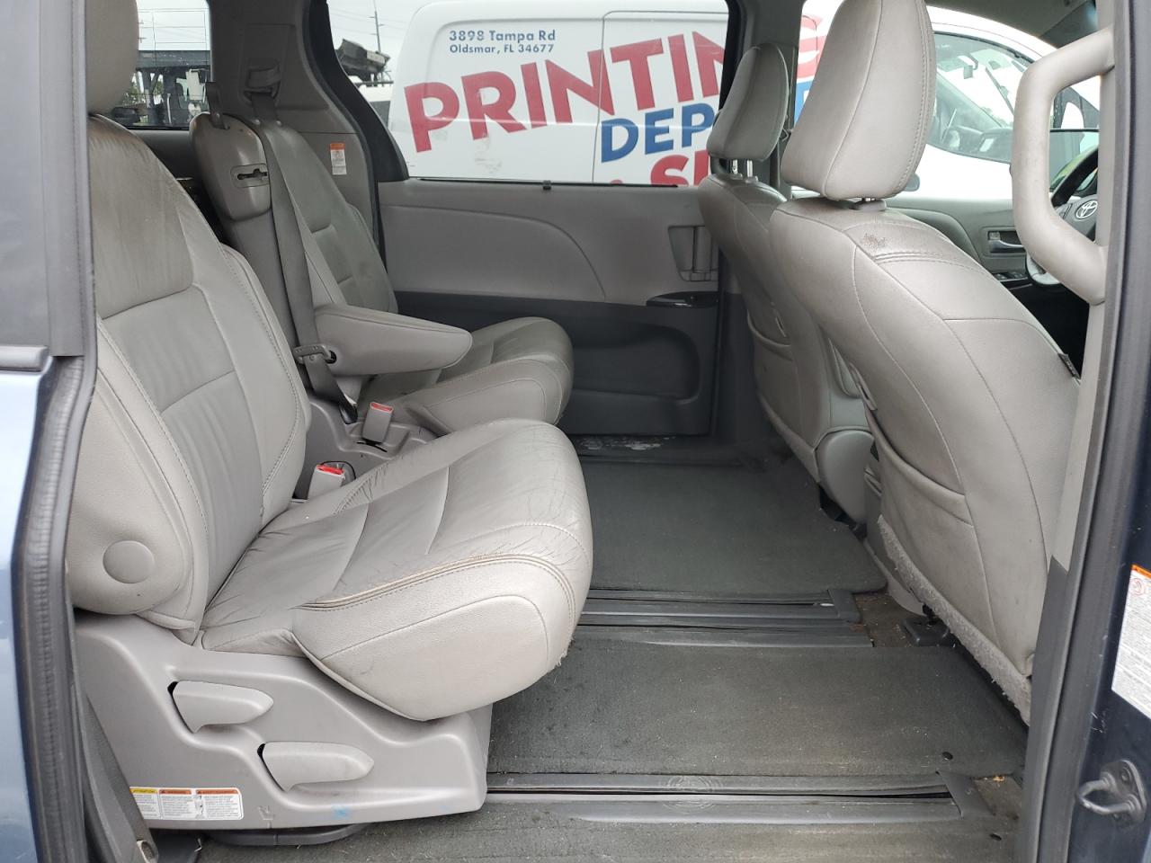 TOYOTA SIENNA XLE