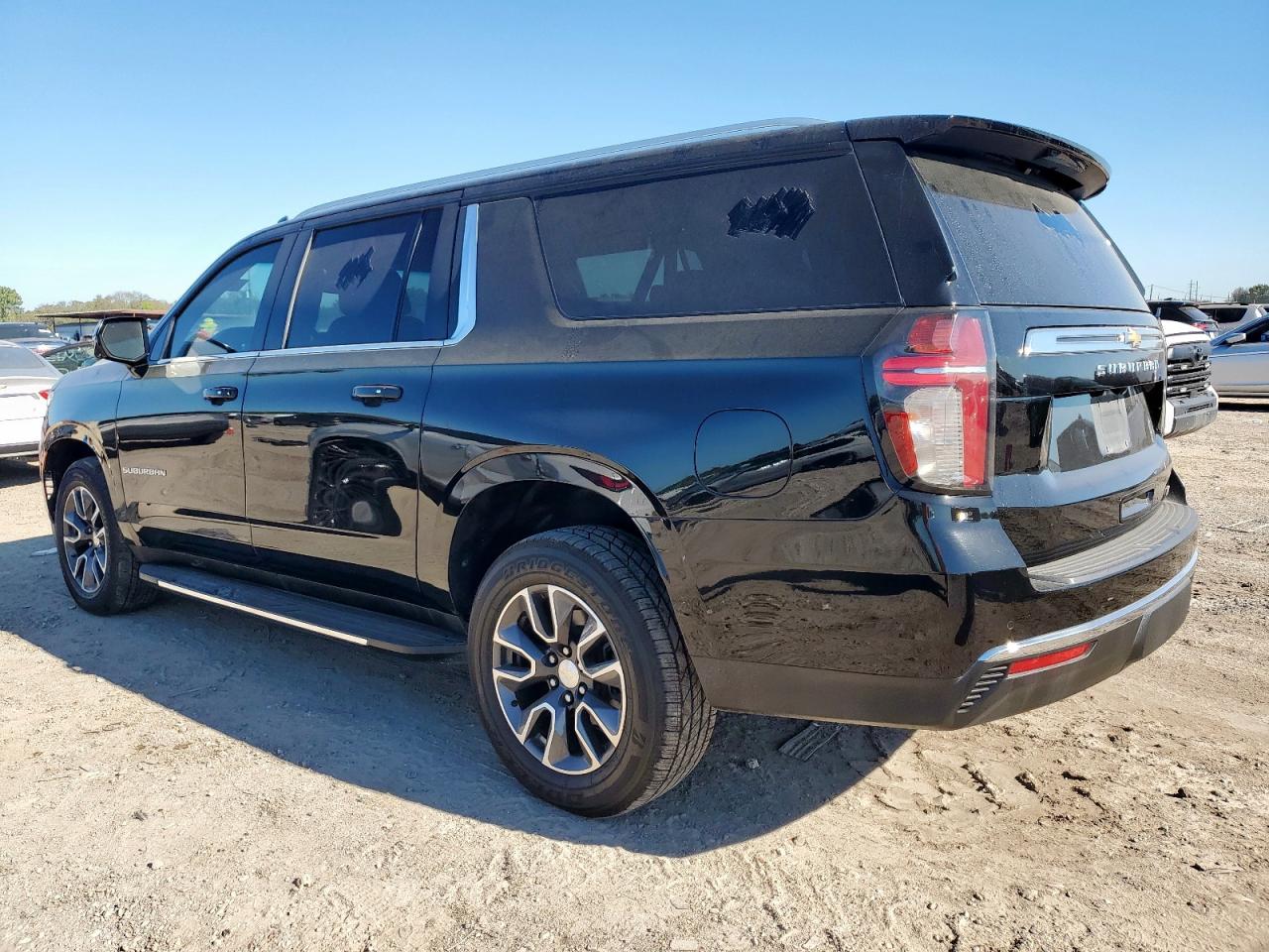 CHEVROLET SUBURBAN C1500 LT