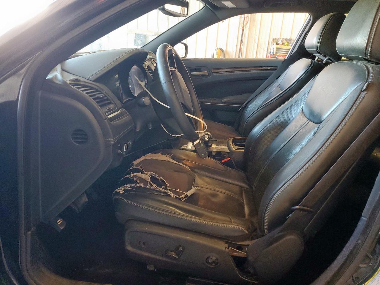 Lot #3317084980 2013 CHRYSLER 300C VARVA