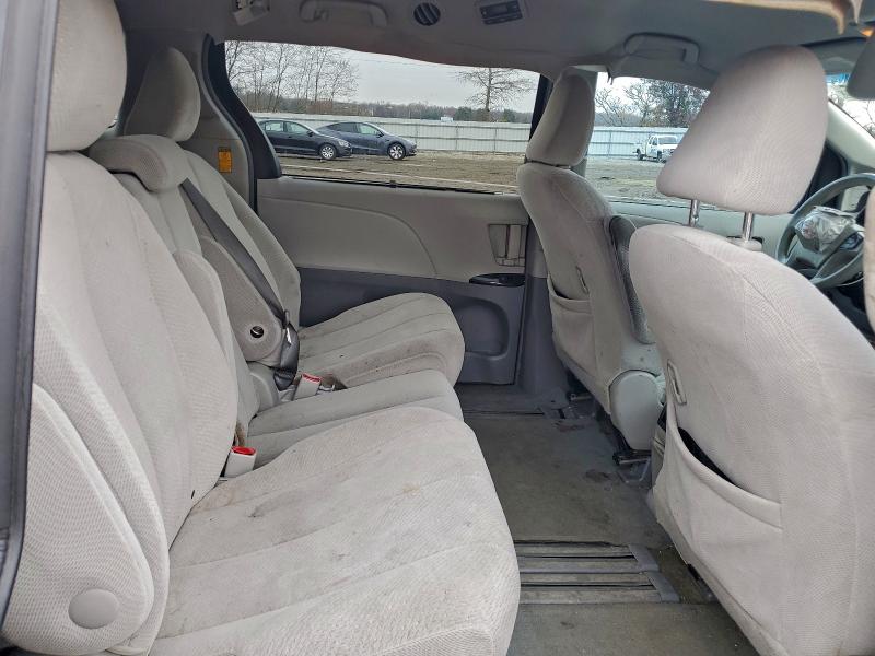 2014 TOYOTA SIENNA LE #3308454302