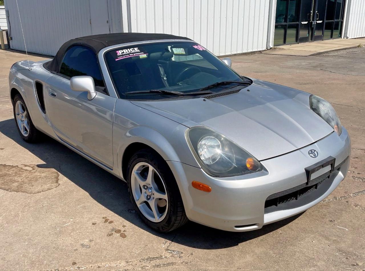 Lot #3283774457 2000 TOYOTA MR2 SPYDER