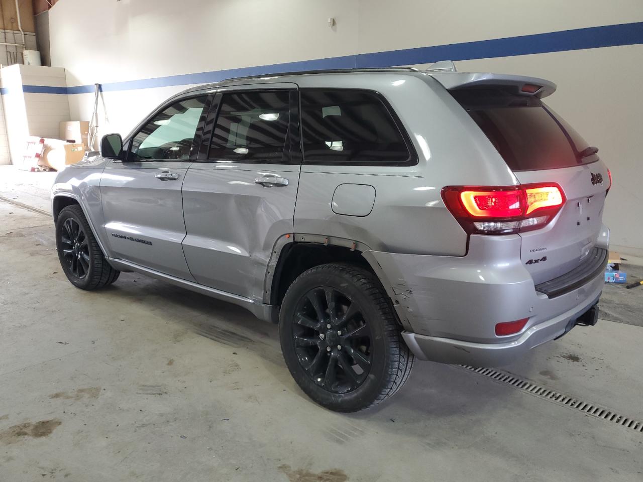 JEEP GRAND CHEROKEE LAREDO