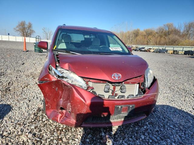 2015 TOYOTA SIENNA LE #3294598036