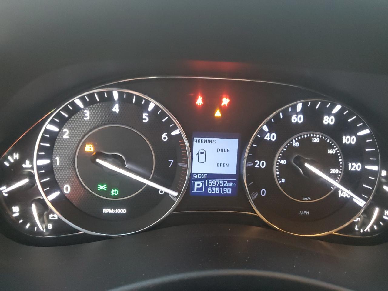 NISSAN ARMADA PLATINUM