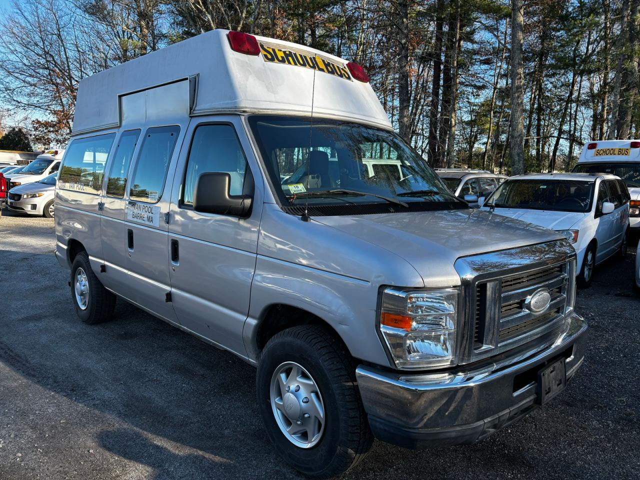 FORD ECONOLINE E250 VAN