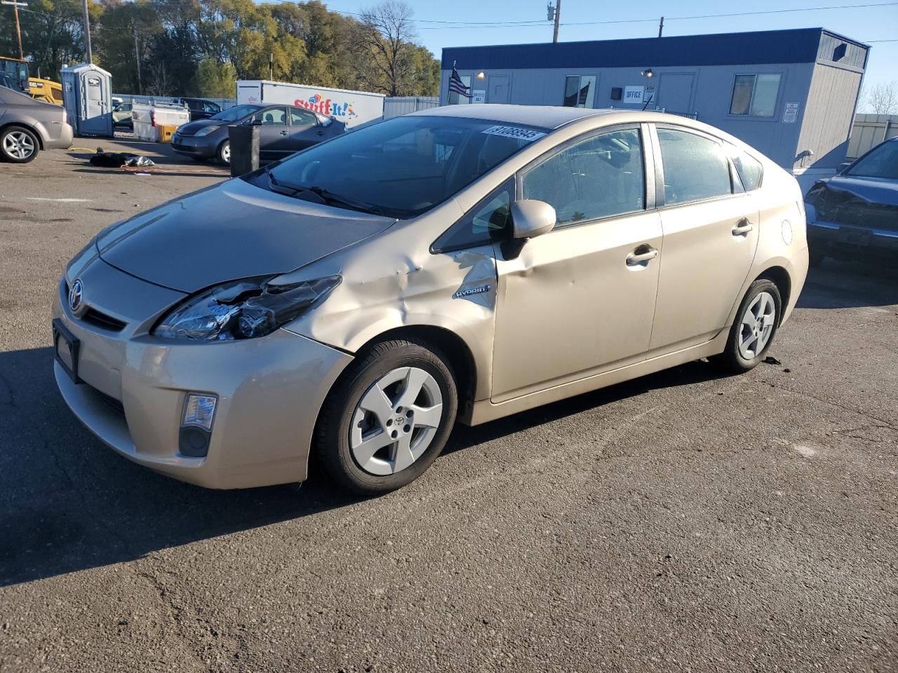 TOYOTA PRIUS