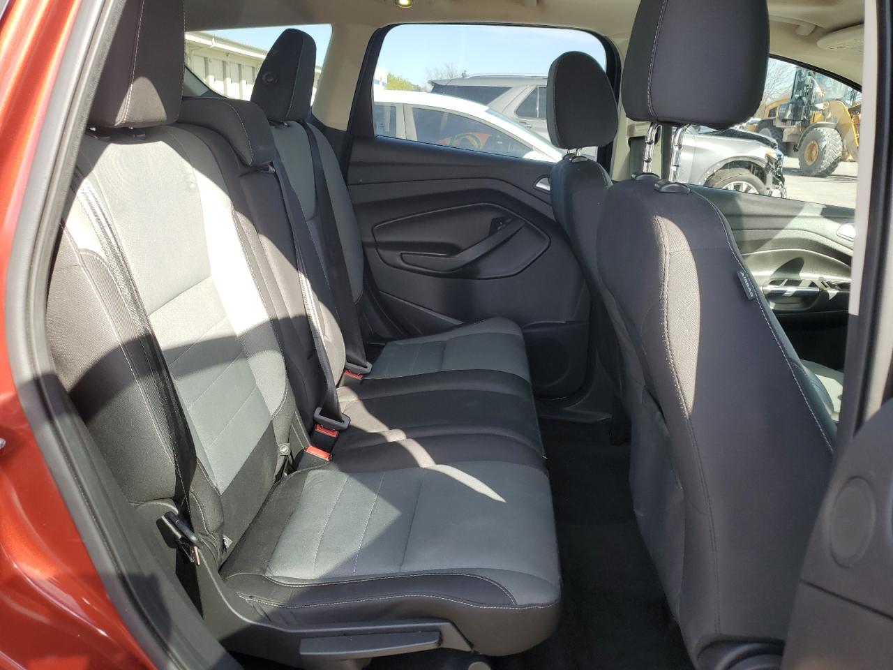 FORD ESCAPE SE