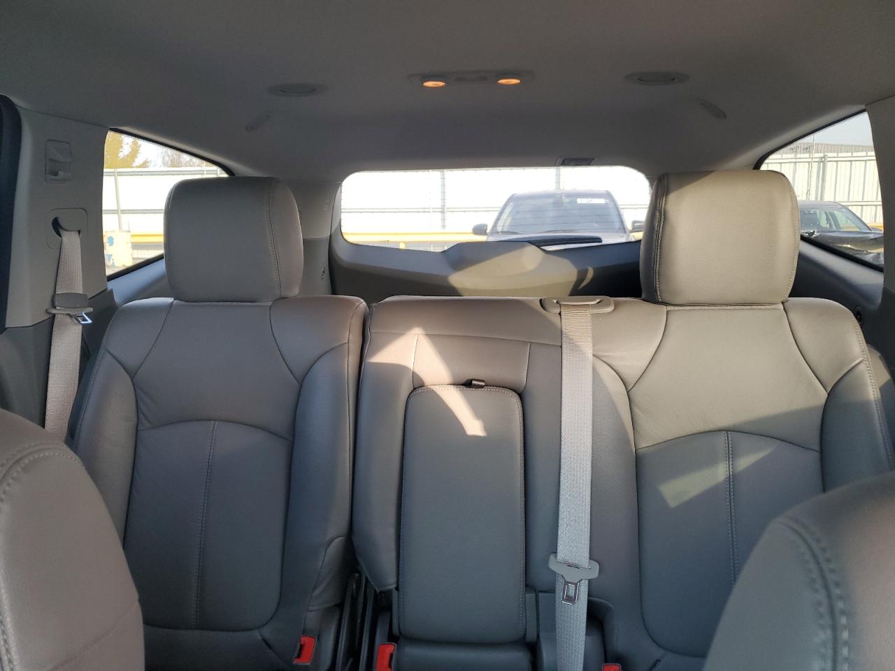 CHEVROLET TRAVERSE LS