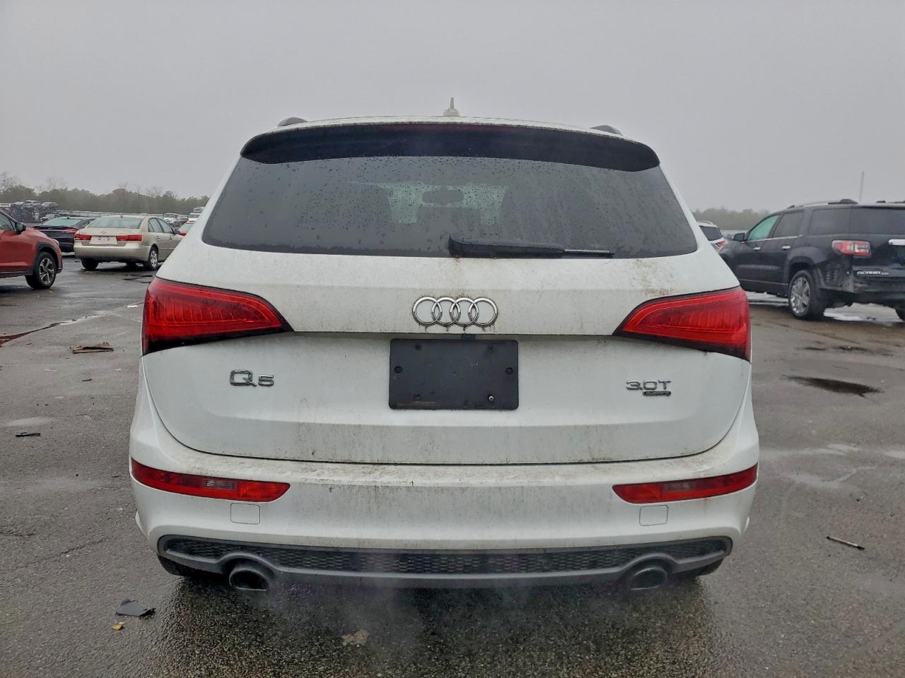 AUDI Q5 PREMIUM PLUS