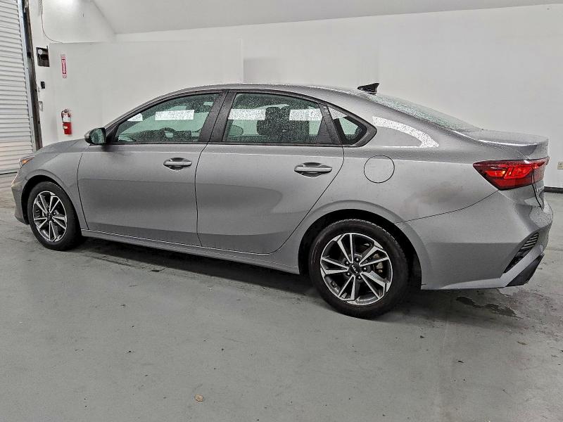 2023 KIA FORTE LX #3303670936