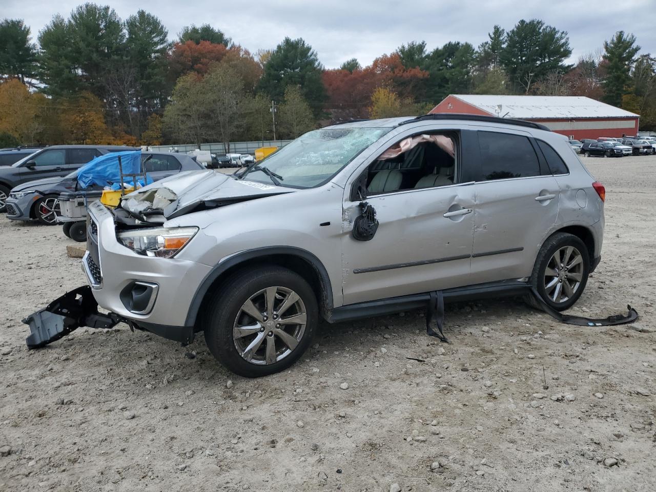 MITSUBISHI OUTLANDER LE