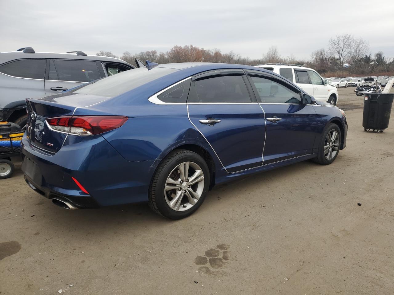 HYUNDAI SONATA SPORT