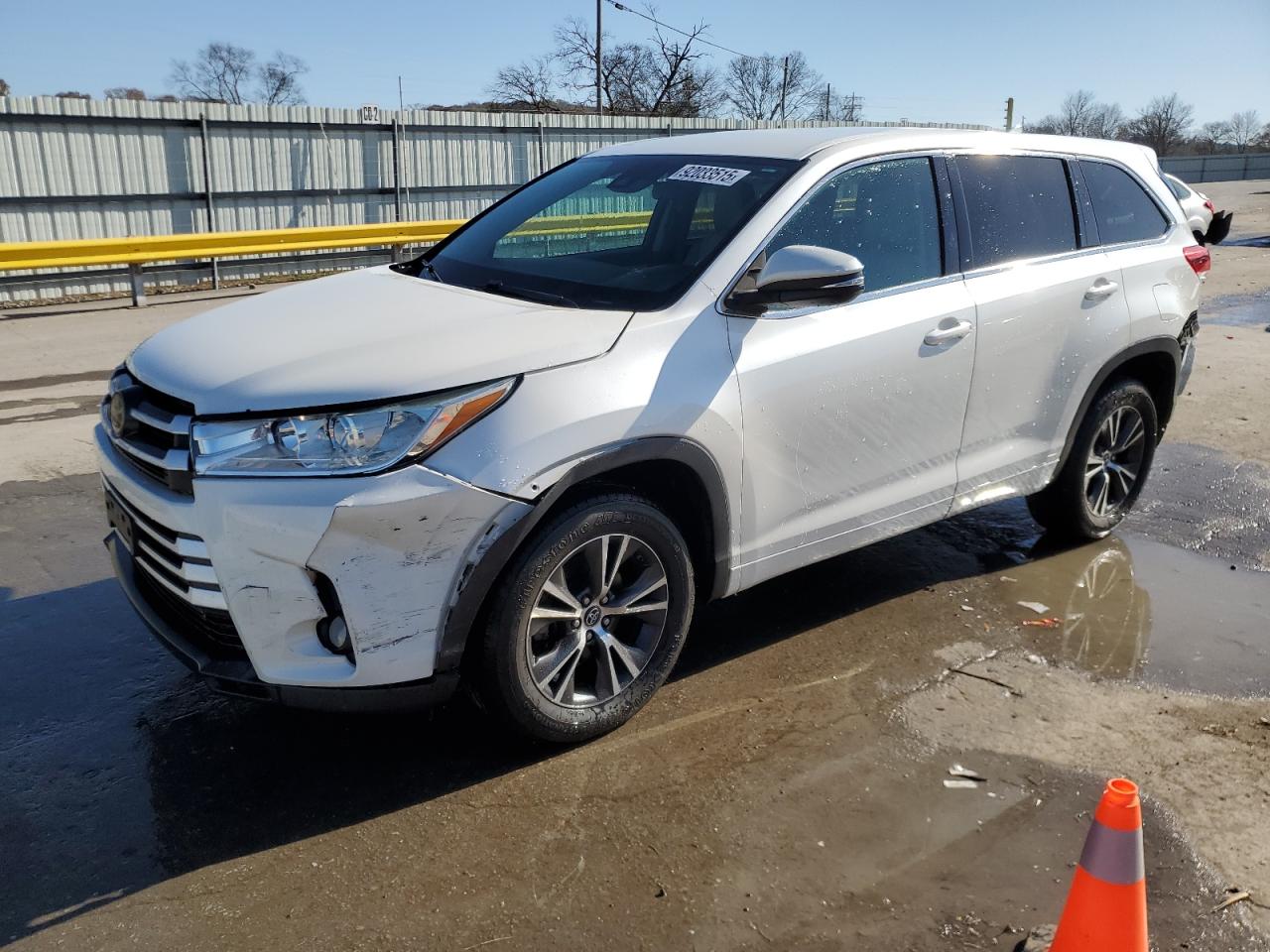 TOYOTA HIGHLANDER LE