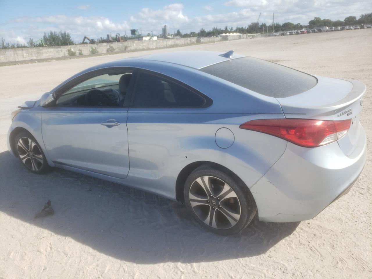 HYUNDAI ELANTRA GS