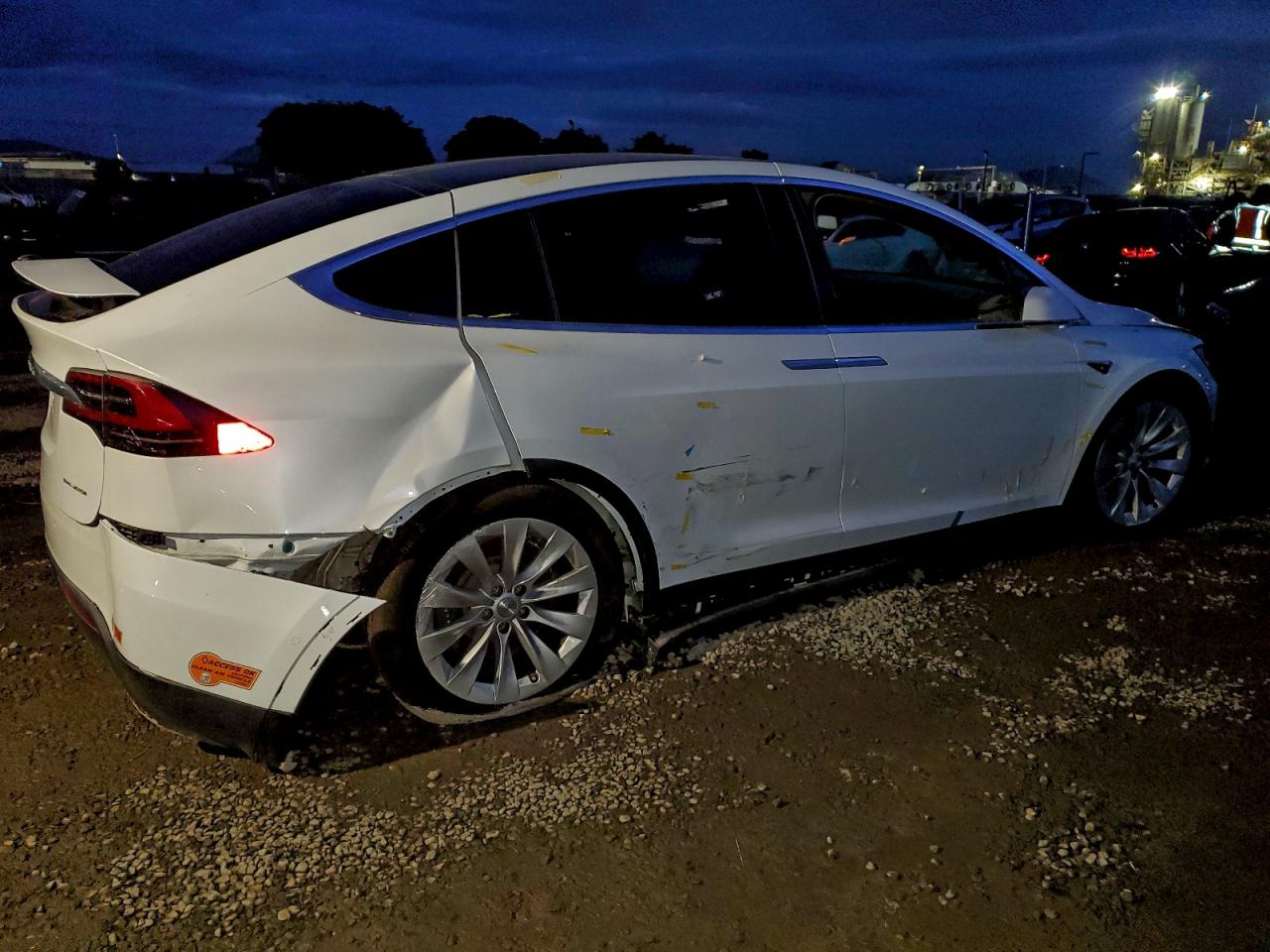 TESLA MODEL X