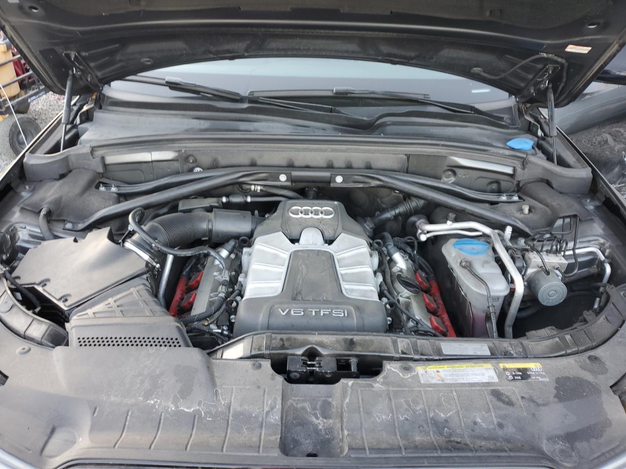 AUDI Q5 PREMIUM PLUS S-LINE