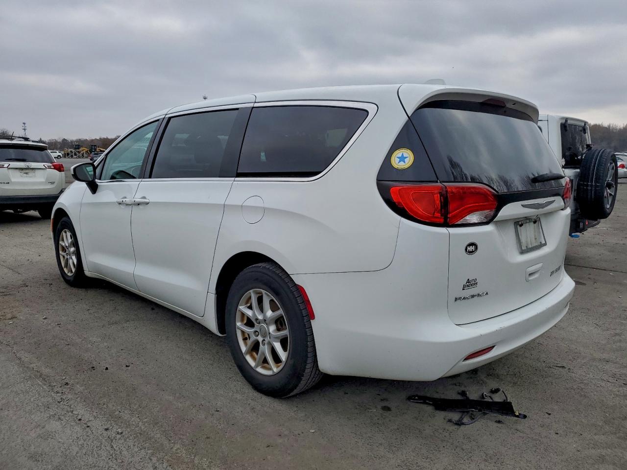 CHRYSLER PACIFICA TOURING