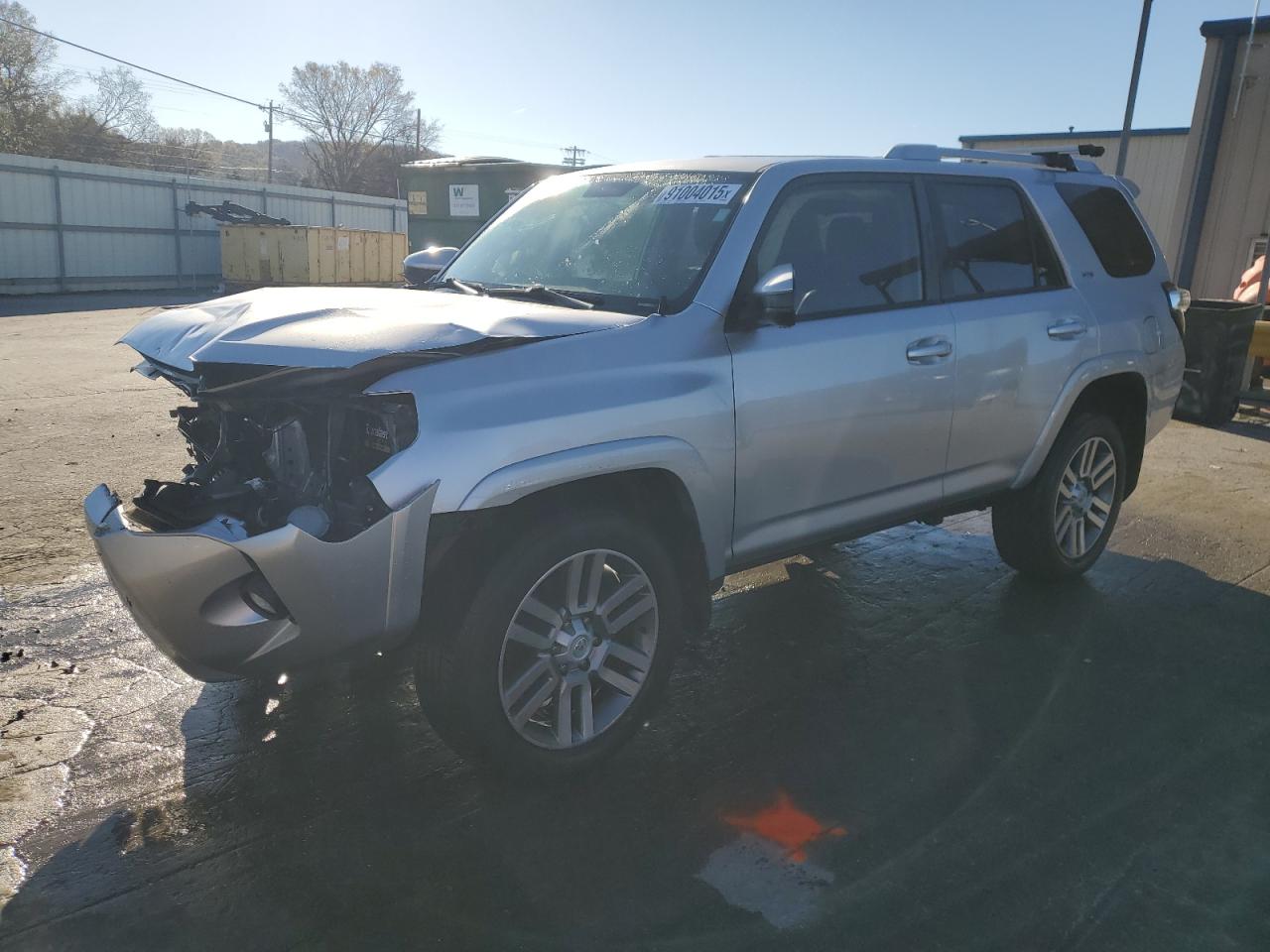 TOYOTA 4RUNNER SR5/SR5 PREMIUM