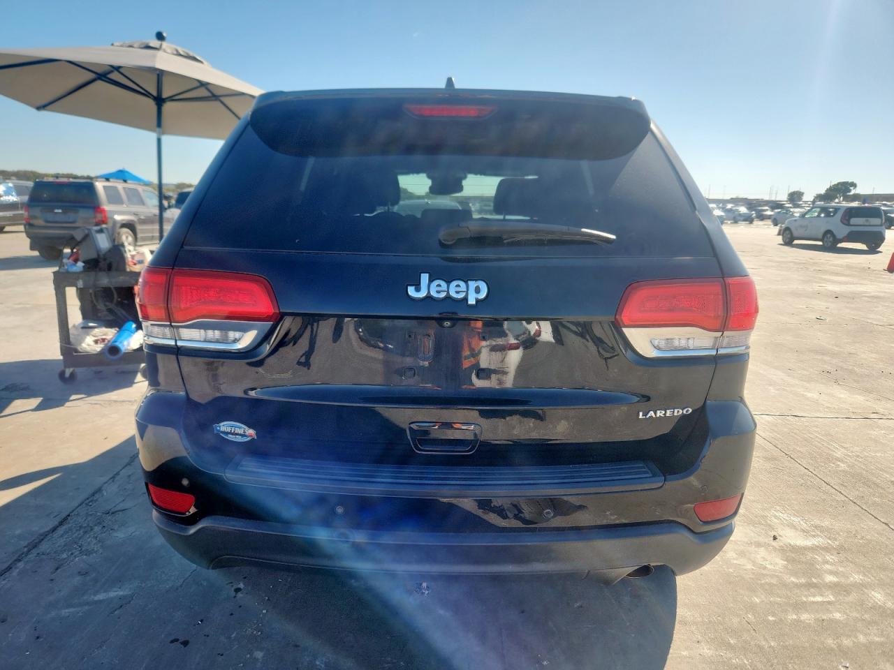 JEEP GRAND CHEROKEE LAREDO