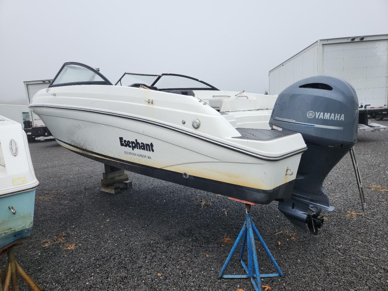 Lot #3303696031 2018 RINKER BOAT