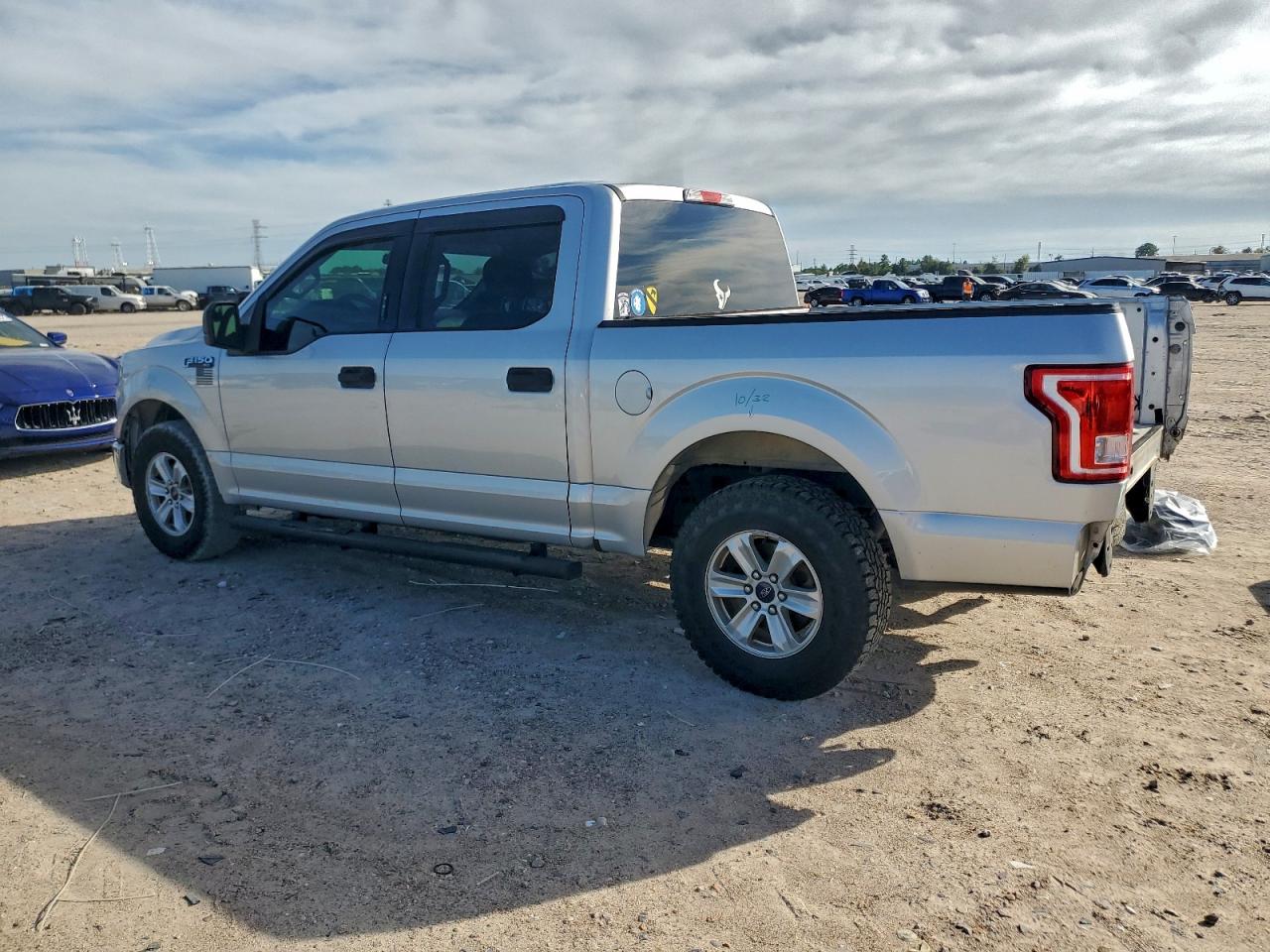 FORD F-150 SUPERCREW
